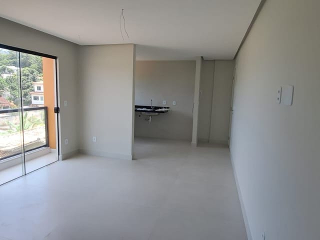 Apartamento 2 quartos e 1 banheiro, à venda, no bairro Costazul em Rio das Ostras