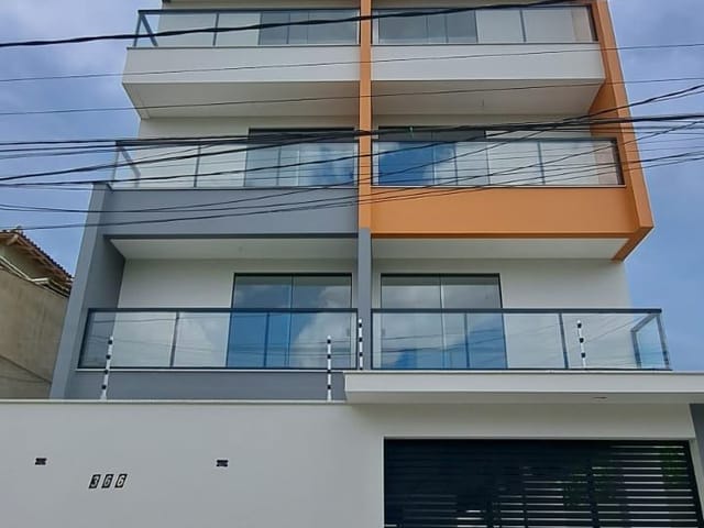 Apartamento 2 quartos e 1 banheiro, à venda, no bairro Costazul em Rio das Ostras