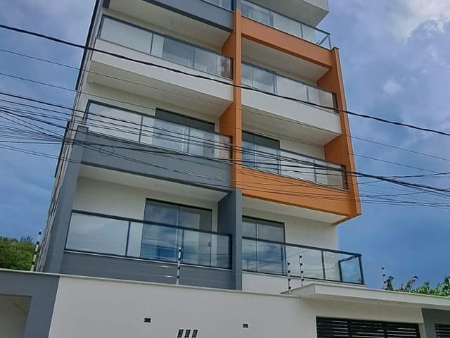 Apartamento 2 quartos e 1 banheiro, à venda, no bairro Costazul em Rio das Ostras
