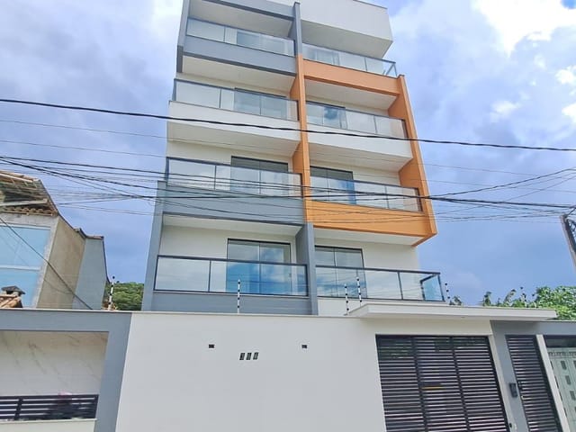 Apartamento 2 quartos e 1 banheiro, à venda, no bairro Costazul em Rio das Ostras