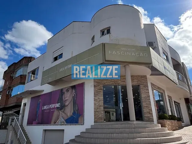 Apartamento com 229m² 2 quartos e 1 banheiro, à venda ou para alugar, no bairro Centro em Marau