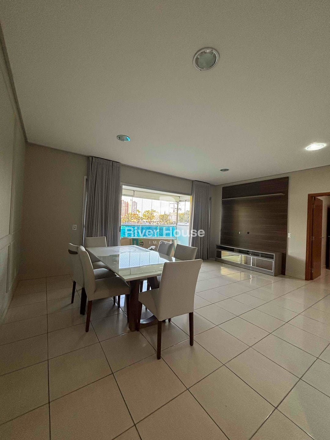 Apartamento, 3 quartos, 143 m² - Foto 1