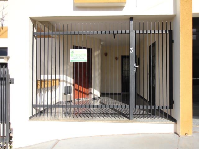 Apartamento com 135m² 3 quartos e 2 banheiros, para alugar, no bairro Jardim São Thiago em São João da Boa Vista