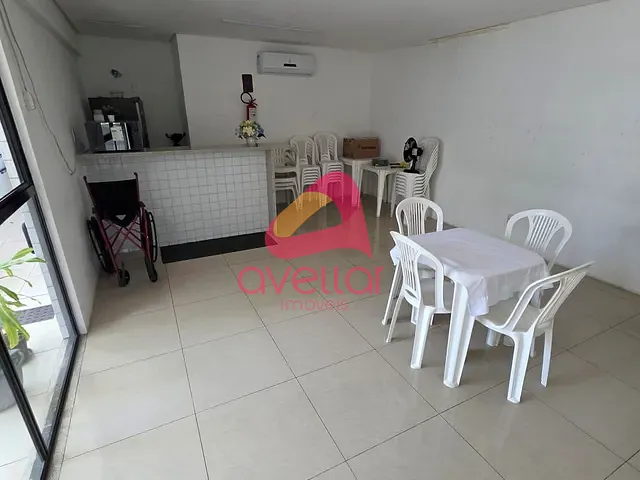 Apartamento 2 quartos e 1 banheiro, para alugar, no bairro Madalena em Recife