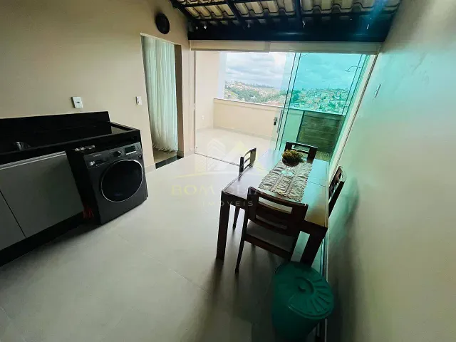 Apartamento 2 quartos e 1 banheiro, à venda, no bairro Nossa Senhora de Fátima em Juiz de Fora