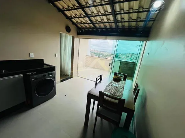 Apartamento 2 quartos e 1 banheiro, à venda, no bairro Nossa Senhora de Fátima em Juiz de Fora