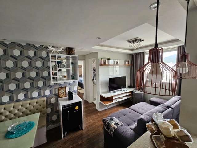 Foto do Apartamento - Lindo Apartamento Mobiliado Próximo a Praça do Habib´s, à venda, Mogilar - Mogi das Cruzes/SP | Boa Vista Imóveis Suzano