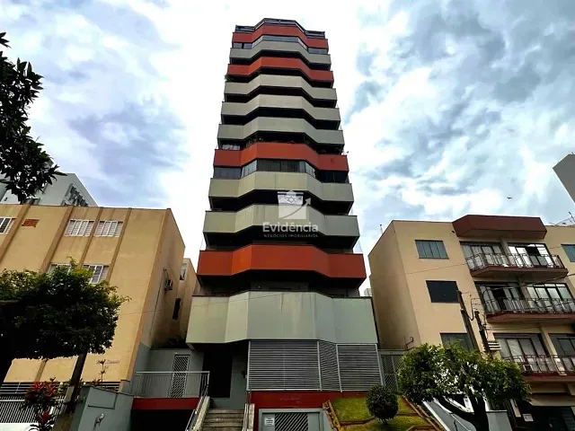 Apartamento com 245m² 3 quartos e 3 banheiros, à venda, no bairro Centro em Londrina