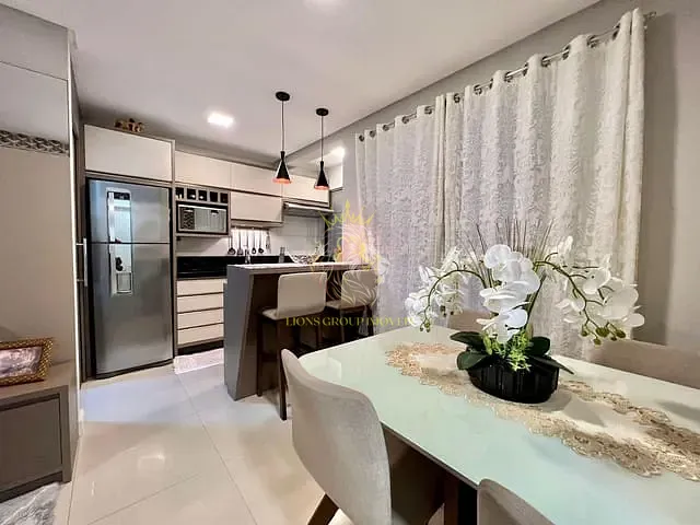 Apartamento 2 quartos e 2 banheiros, à venda, no bairro São Francisco de Assis em Camboriú