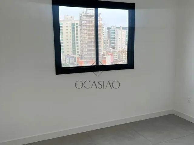 Apartamento 2 quartos e 2 banheiros, à venda, no bairro Centro em Itapema