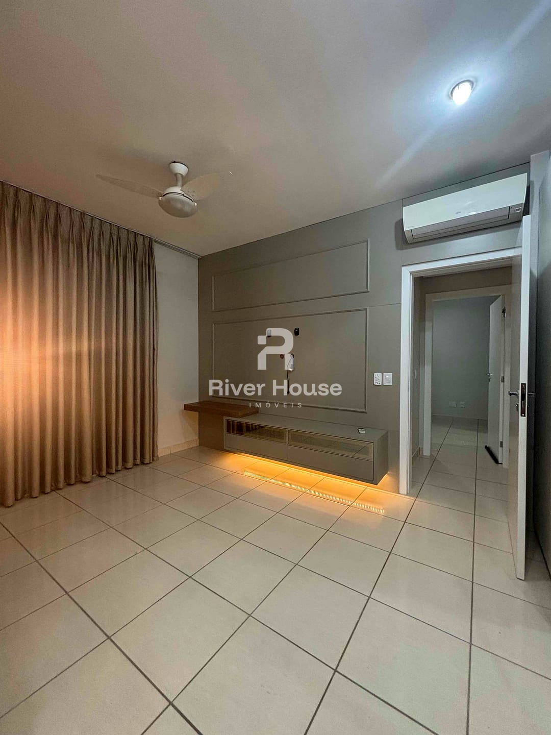 Apartamento para alugar com 3 quartos, 143m² - Foto 11