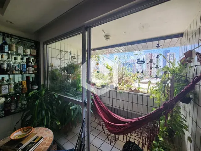 Apartamento com 82m² 2 quartos e 2 banheiros, à venda, no bairro Madalena em Recife