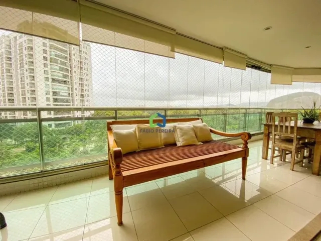 Apartamento com 250m² 4 quartos e 6 banheiros, à venda, no bairro Barra da Tijuca em Rio de Janeiro