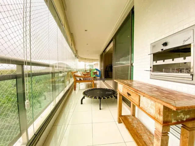 Apartamento com 250m² 4 quartos e 6 banheiros, à venda, no bairro Barra da Tijuca em Rio de Janeiro