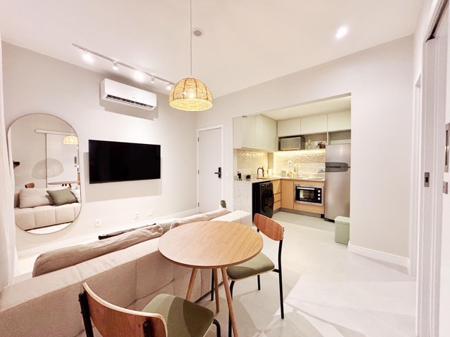 Foto do Apartamento - Apartamento Mobiliado na Quadra da Praia à venda em Ipanema, RJ por R$ 1.800.000,00 | Henrique Martins