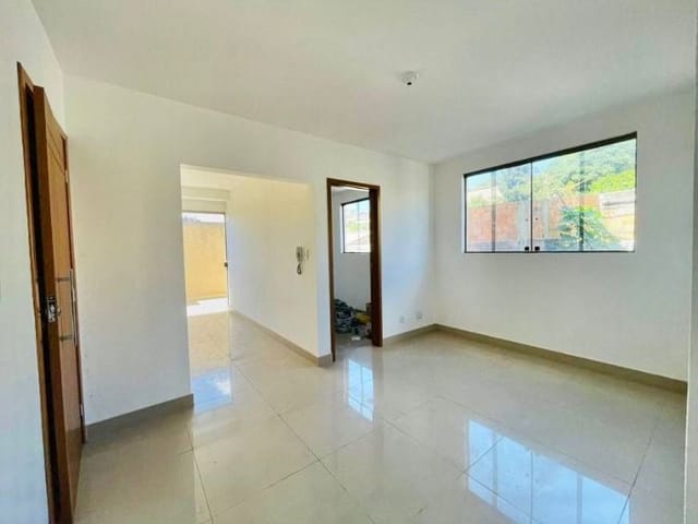 Apartamento com 60m² 3 quartos e 1 banheiro, à venda, no bairro Pedra Azul em Contagem