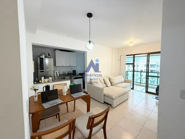 Apartamento com 67m² 2 quartos e 2 banheiros, à venda ou para alugar, no bairro Recreio dos Bandeirantes em Rio de Janeiro