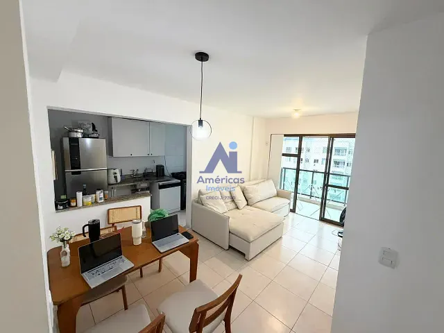 Apartamento com 67m² 2 quartos e 2 banheiros, à venda ou para alugar, no bairro Recreio dos Bandeirantes em Rio de Janeiro