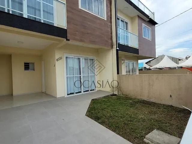 Sobrado 3 quartos e 3 banheiros, à venda, no bairro Shangri-lá em Pontal do Paraná