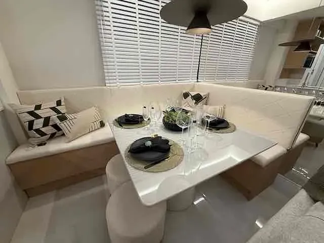 Apartamento com 100m² 2 quartos e 1 banheiro, à venda, no bairro Centro em Balneário Camboriú