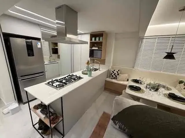 Apartamento com 100m² 2 quartos e 1 banheiro, à venda, no bairro Centro em Balneário Camboriú