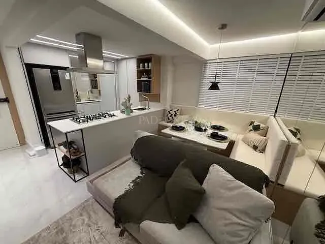 Apartamento com 100m² 2 quartos e 1 banheiro, à venda, no bairro Centro em Balneário Camboriú