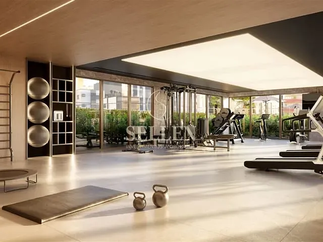 Apartamento com 244m² 4 quartos e 1 banheiro, à venda, no bairro Centro em Balneário Camboriú