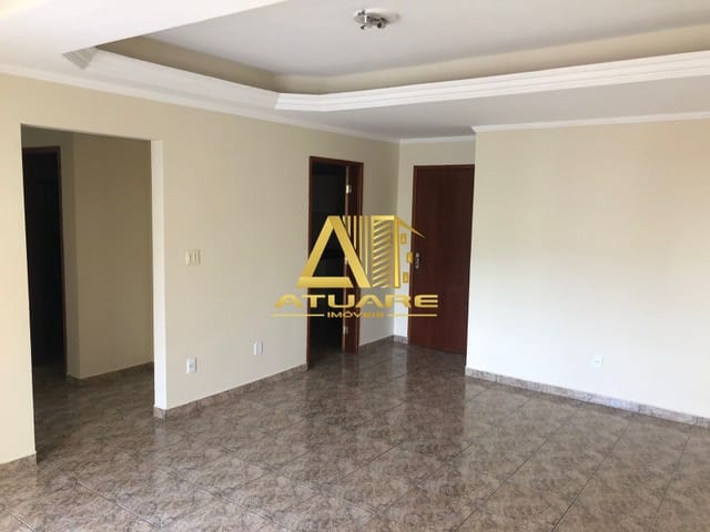 Apartamento com 1m² 3 quartos e 1 banheiro, para alugar, no bairro Centro em Pouso Alegre