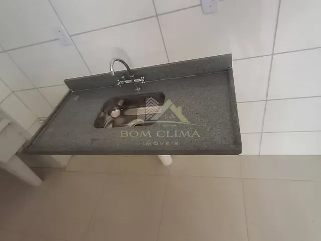 Apartamento 2 quartos e 1 banheiro, à venda, no bairro São Pedro em Juiz de Fora
