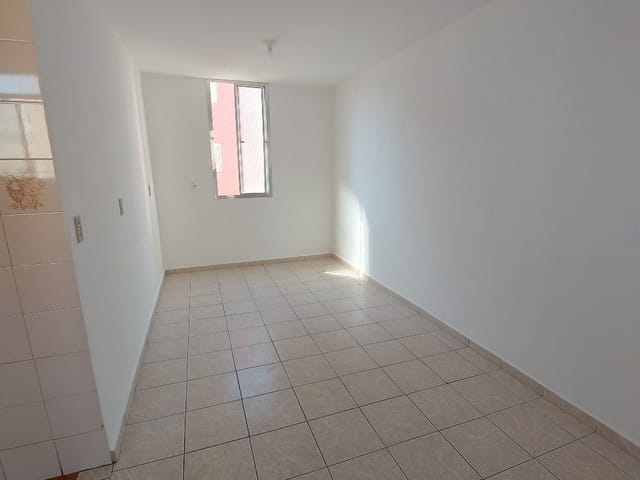 Apartamento 2 quartos e 1 banheiro, à venda, no bairro Conjunto Residencial José Bonifácio em São Paulo