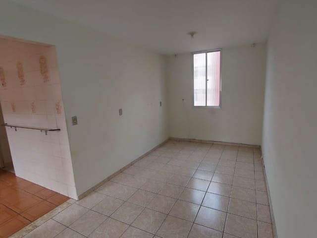 Apartamento 2 quartos e 1 banheiro, à venda, no bairro Conjunto Residencial José Bonifácio em São Paulo