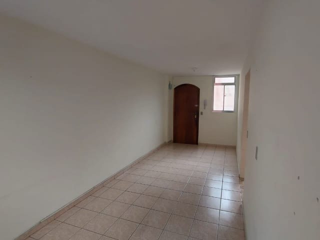 Apartamento 2 quartos e 1 banheiro, à venda, no bairro Conjunto Residencial José Bonifácio em São Paulo