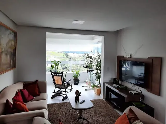 Apartamento 3 quartos e 1 banheiro, à venda, no bairro Jardim Quisisana em Poços de Caldas