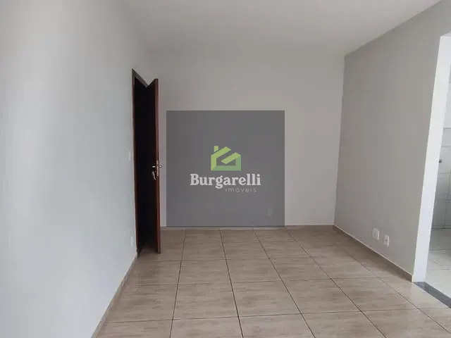 Apartamento 2 quartos e 2 banheiros, para alugar, no bairro Centro em Lavras