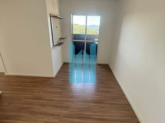 Apartamento 2 quartos e 1 banheiro, à venda, no bairro Jardins de Florença em Poços de Caldas
