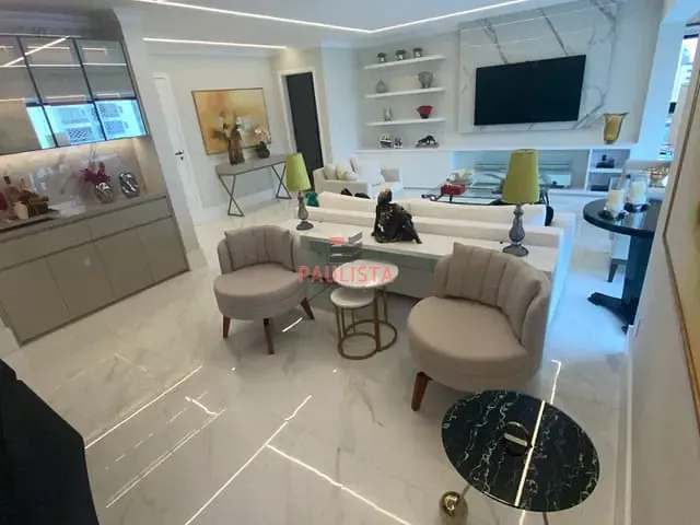 Apartamento com 438m² 4 quartos e 5 banheiros, à venda, no bairro Mirandópolis em São Paulo