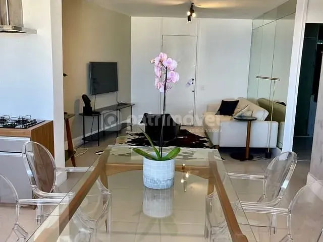Apartamento com 52m² 1 quarto e 1 banheiro, para alugar, no bairro Leblon em Rio de Janeiro
