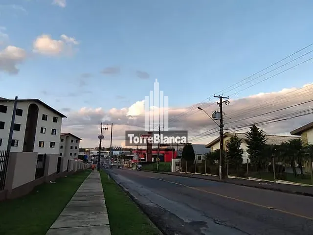 Apartamento com 73m² 3 quartos e 1 banheiro, à venda, no bairro Uvaranas em Ponta Grossa
