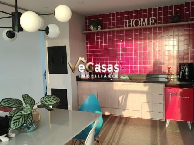 Apartamento com 135m² 3 quartos e 2 banheiros, à venda, no bairro Extensão do Bosque em Rio das Ostras