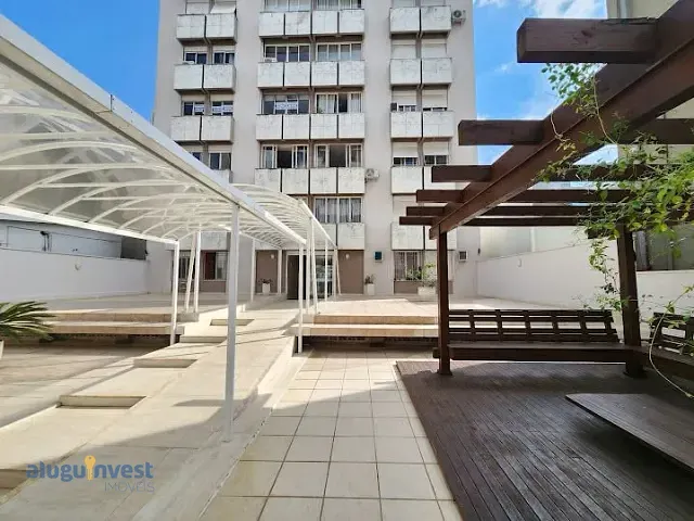 Apartamento 2 quartos e 2 banheiros, para alugar, no bairro Centro em Florianópolis