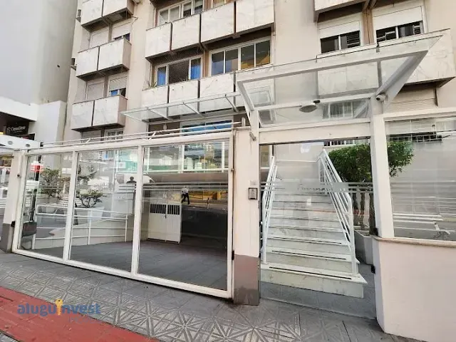 Apartamento 2 quartos e 2 banheiros, para alugar, no bairro Centro em Florianópolis
