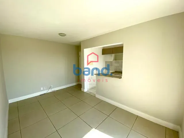 Apartamento com 52m² 2 quartos e 1 banheiro, à venda ou para alugar, no bairro Parque Residencial Rafael Alcalá em Porto Feliz