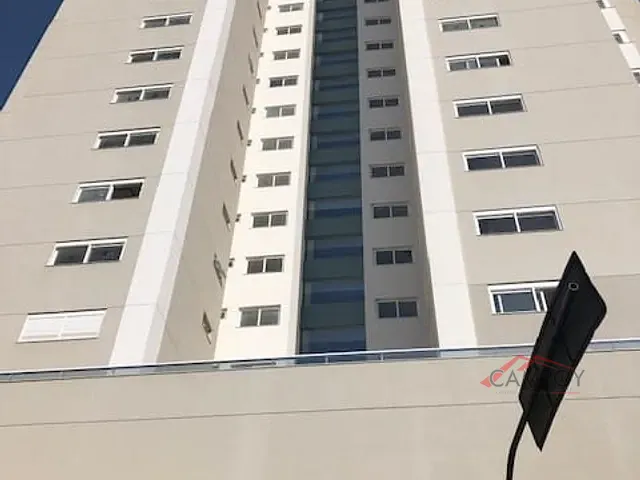 Apartamento 3 quartos e 5 banheiros, à venda, no bairro Centro em Apucarana