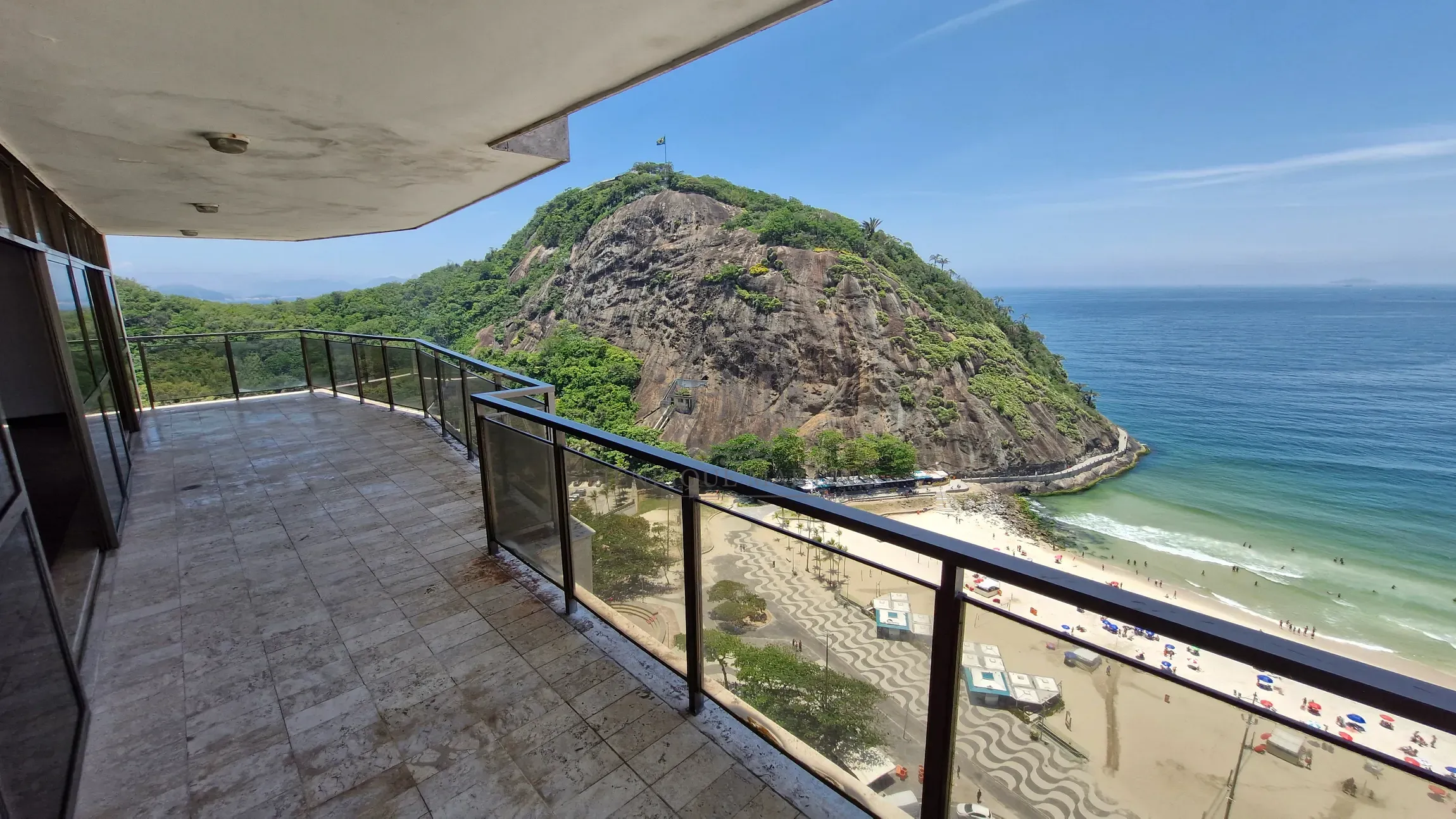 Apartamento, 3 quartos, 270 m² - Foto 2