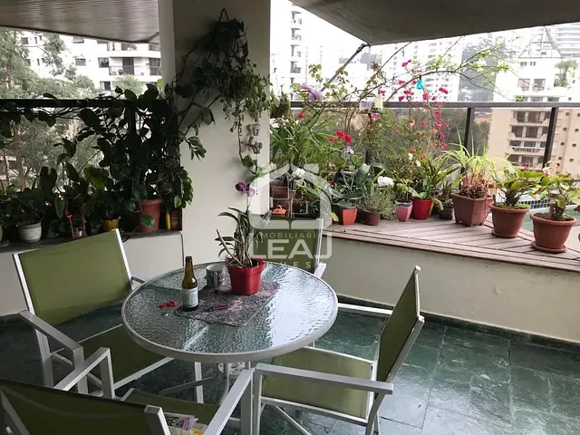 Apartamento 3 quartos e 4 banheiros, à venda, no bairro Vila Andrade em São Paulo