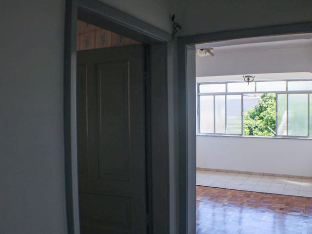 Foto do Apartamento - Apartamento com  2 quartos, ótima localização, com 71 m² por R$ 850,00 - Vila da Penha, Rio de Janeiro - RJ | Pça Carmo | Nova Viriato Imobiliária