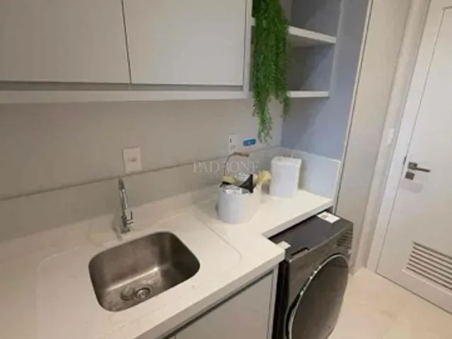 Apartamento com 226m² 4 quartos e 3 banheiros, à venda, no bairro Centro em Balneário Camboriú
