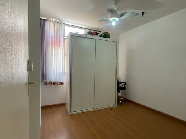 Apartamento 2 quartos e 1 banheiro, para alugar, no bairro Senador Camará em Rio de Janeiro
