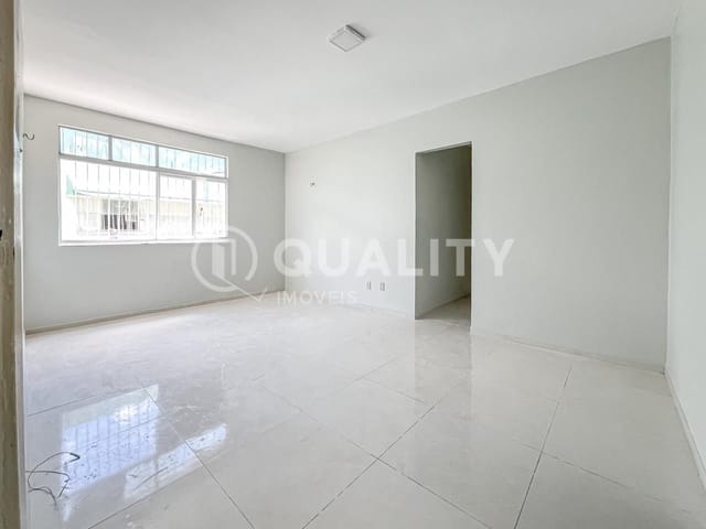 Apartamento 3 quartos e 2 banheiros, à venda ou para alugar, no bairro Amadeu Furtado em Fortaleza