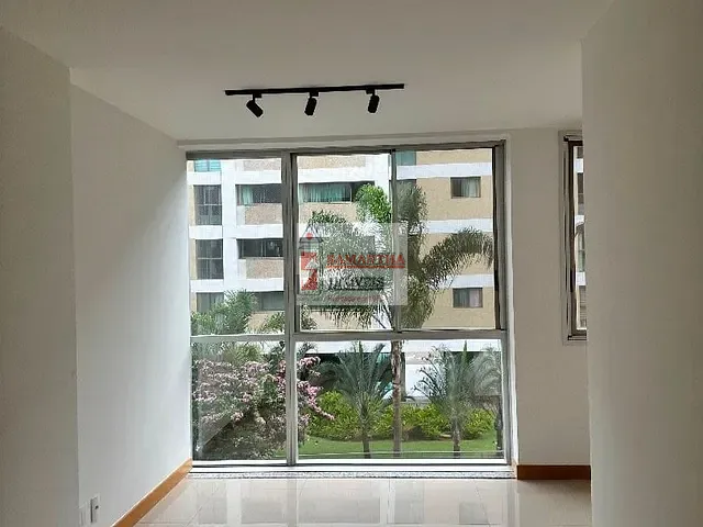 Apartamento 2 quartos e 3 banheiros, para alugar, no bairro Noroeste em Brasília